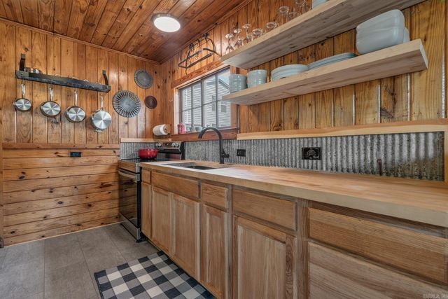 386 Arrowpoint Road, Royal, AR 71968