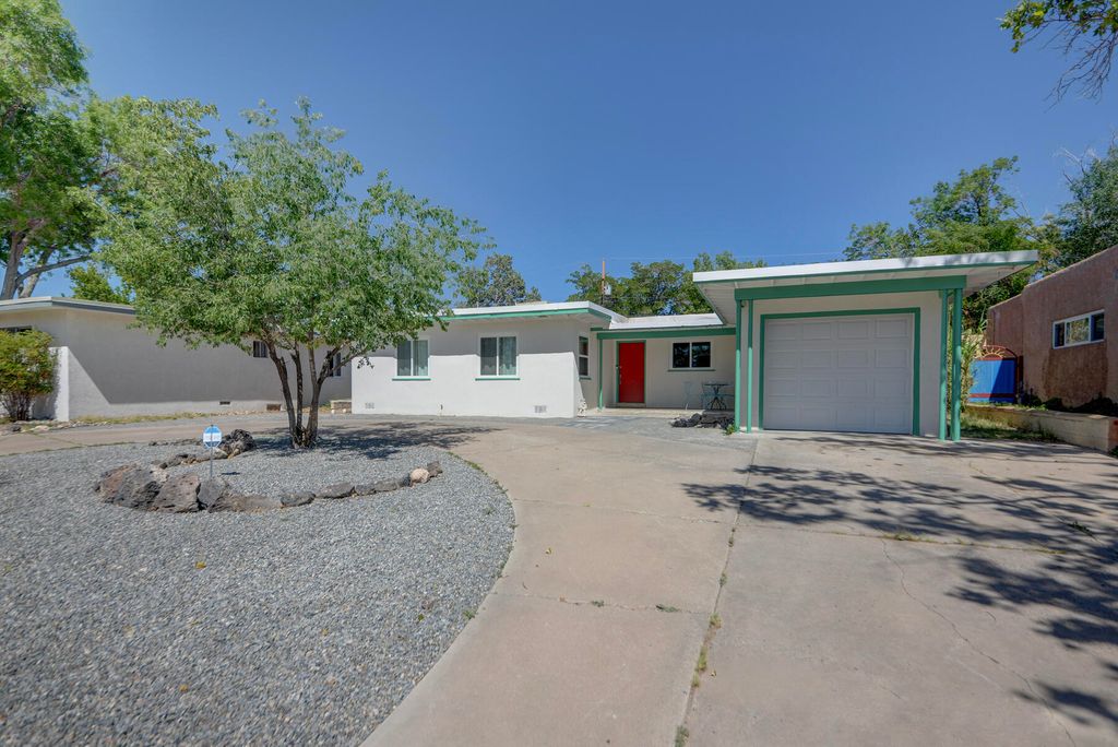 324 Chula Vista Place NE, Albuquerque, NM 87108