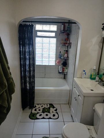 436 Grand Avenue NE, Grand Rapids, MI 49503