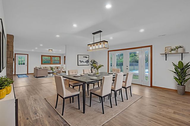 27514 N Forest Garden Road, Wauconda, IL 60084