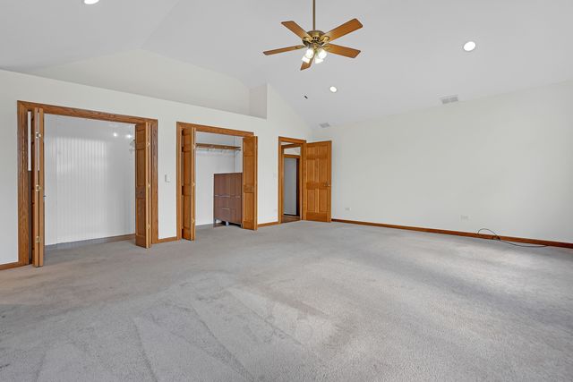 27514 N Forest Garden Road, Wauconda, IL 60084