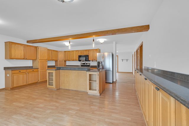 27514 N Forest Garden Road, Wauconda, IL 60084