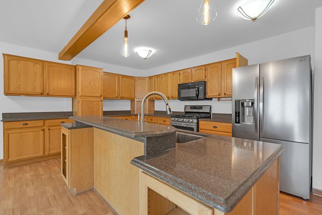 27514 N Forest Garden Road, Wauconda, IL 60084