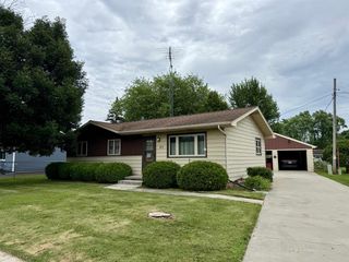 15 N BERGER PARKWAY, Fond Du Lac, WI 54935