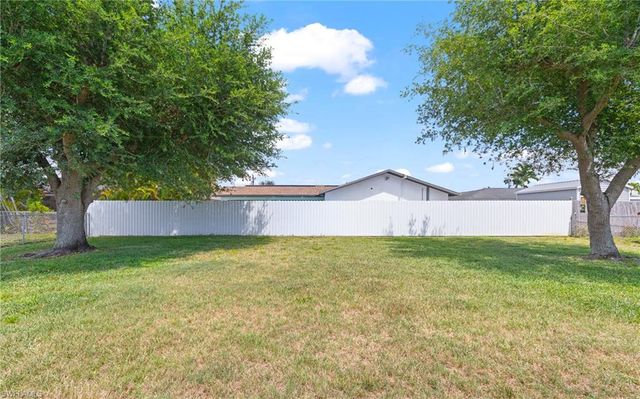 3519 5th AVE, Cape Coral, FL 33904