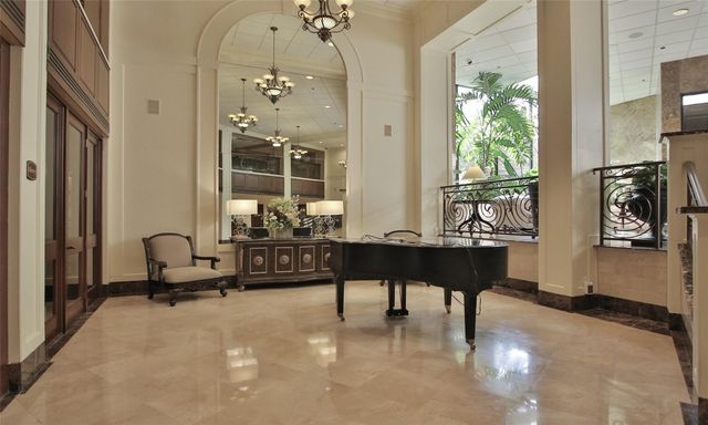 3525 Sage Road 1616, Houston, TX 77056