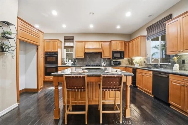 8651 Edelweiss, Corona, CA 92883
