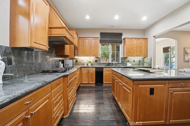 8651 Edelweiss, Corona, CA 92883