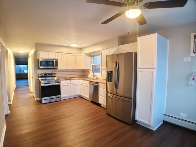 9109 Sahler Avenue 3, Brookfield, IL 60513