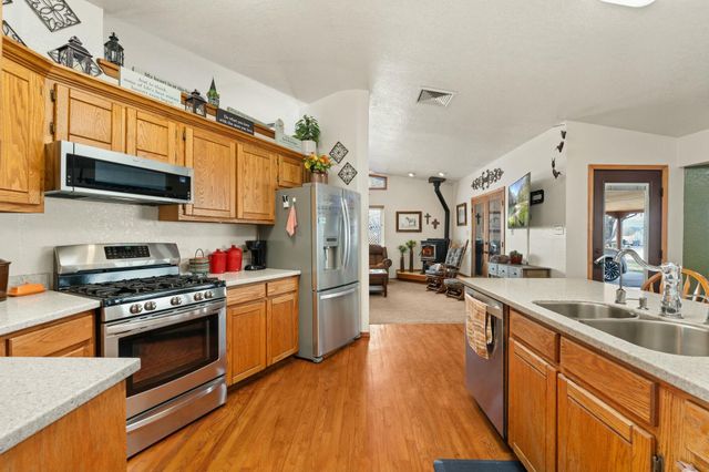 69 MIDWAY Road, Lemitar, NM 87823