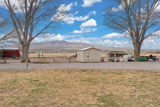69 MIDWAY Road, Lemitar, NM 87823