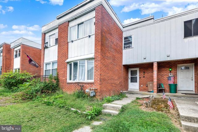 1211 WABANK, Lancaster, PA 17603