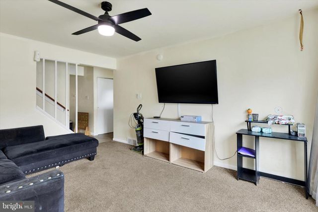 1211 WABANK, Lancaster, PA 17603