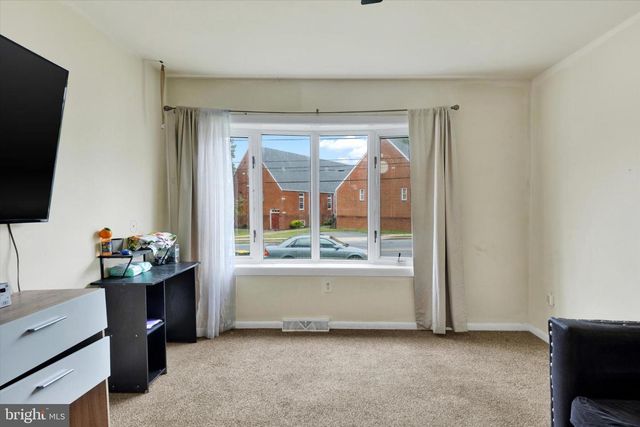 1211 WABANK, Lancaster, PA 17603