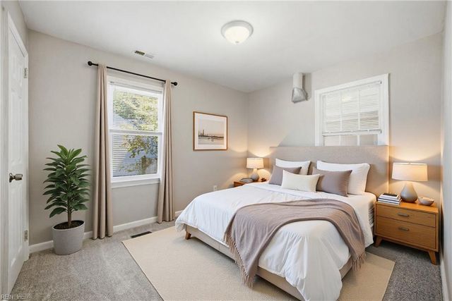 10 Brentwood DR, Hampton, VA 23669