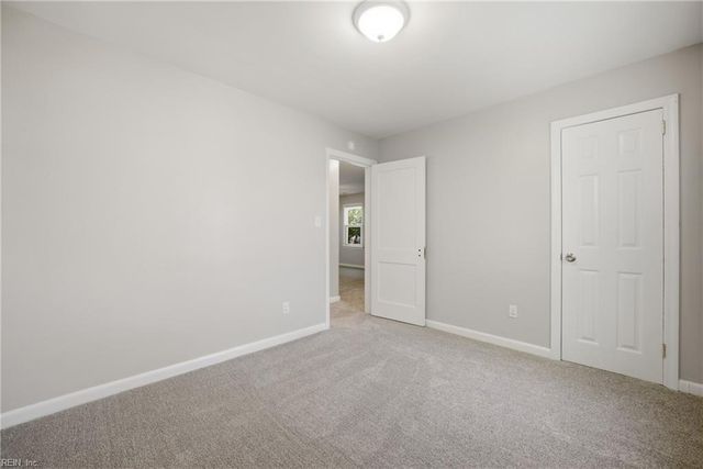 10 Brentwood DR, Hampton, VA 23669