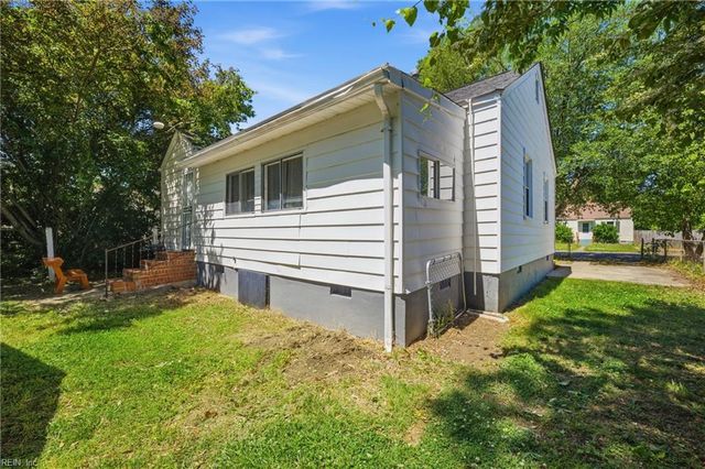 10 Brentwood DR, Hampton, VA 23669