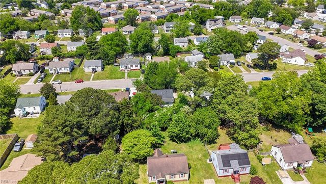 10 Brentwood DR, Hampton, VA 23669