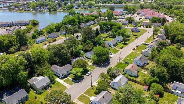 10 Brentwood DR, Hampton, VA 23669