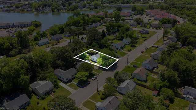 10 Brentwood DR, Hampton, VA 23669