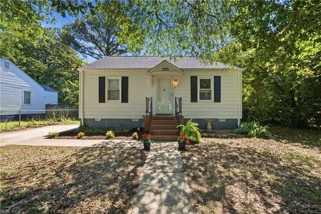 10 Brentwood DR, Hampton, VA 23669