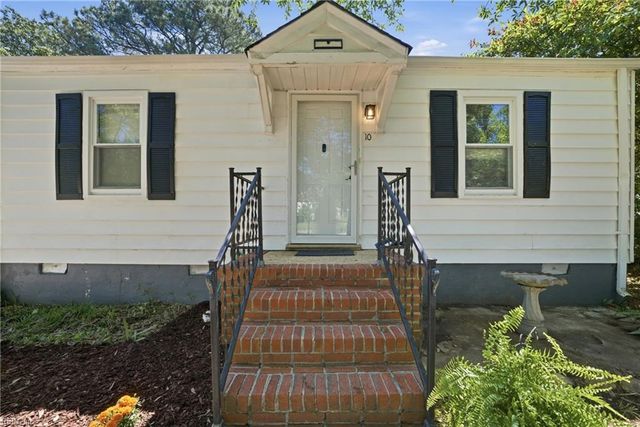 10 Brentwood DR, Hampton, VA 23669