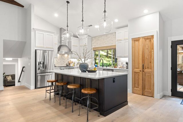 11101 Greenbriar Way, Auburn, CA 95602