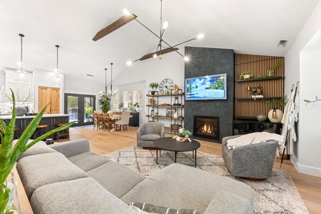 11101 Greenbriar Way, Auburn, CA 95602