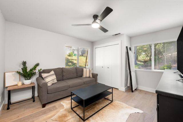 11101 Greenbriar Way, Auburn, CA 95602