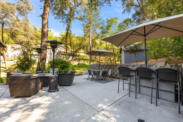 11101 Greenbriar Way, Auburn, CA 95602