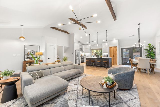 11101 Greenbriar Way, Auburn, CA 95602