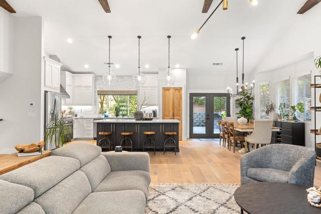 11101 Greenbriar Way, Auburn, CA 95602