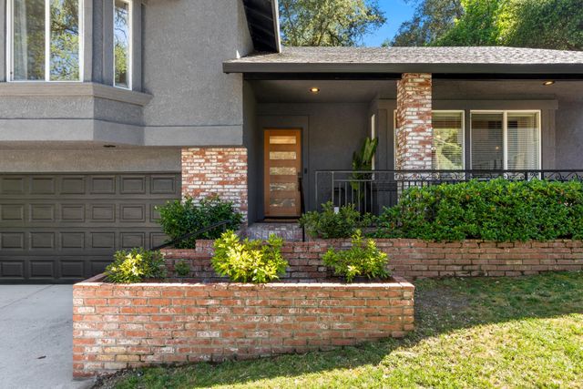 11101 Greenbriar Way, Auburn, CA 95602