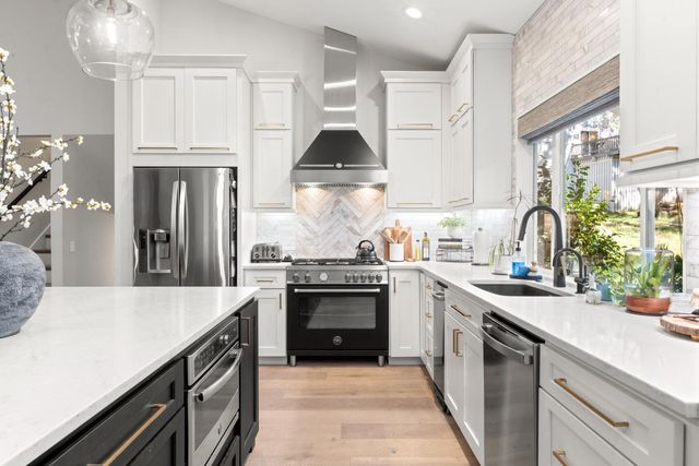 11101 Greenbriar Way, Auburn, CA 95602