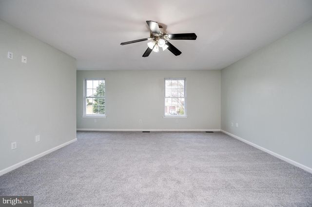 326 DOGWOOD LN, Womelsdorf, PA 19567