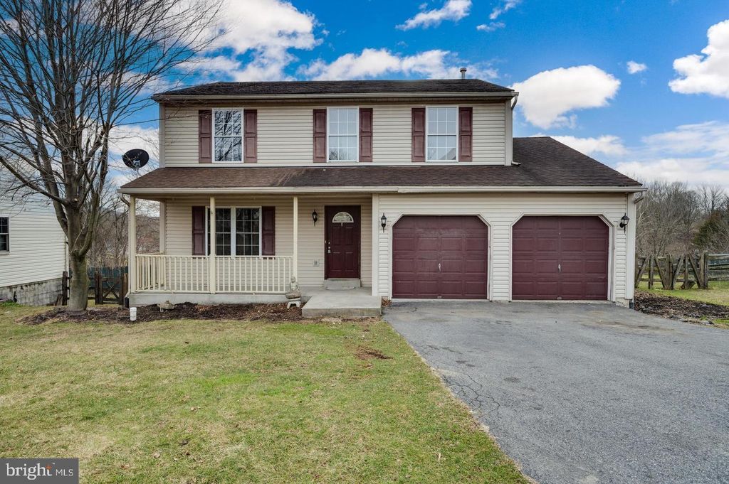 326 DOGWOOD LN, Womelsdorf, PA 19567