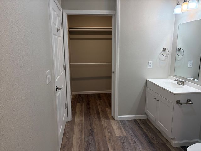 4116 W 56th Place A, Tulsa, OK 74107