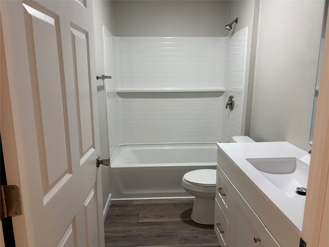 4116 W 56th Place A, Tulsa, OK 74107