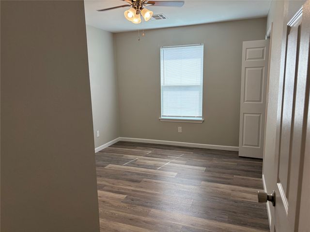4116 W 56th Place A, Tulsa, OK 74107