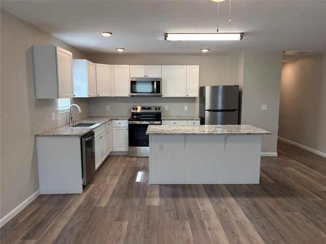 4116 W 56th Place A, Tulsa, OK 74107