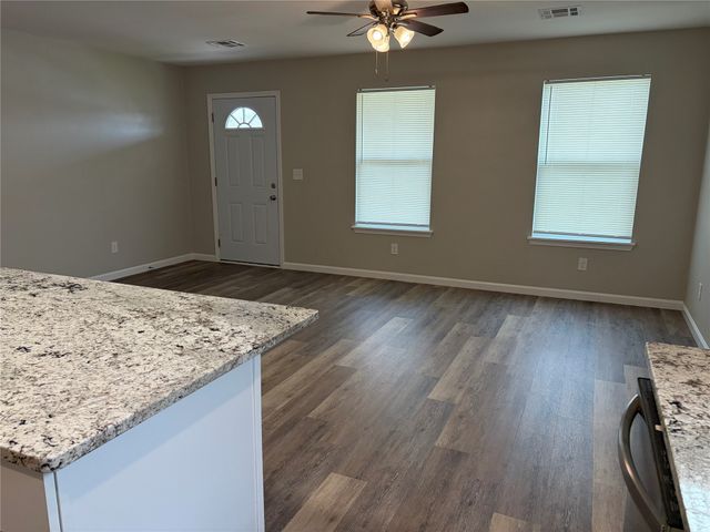 4116 W 56th Place A, Tulsa, OK 74107