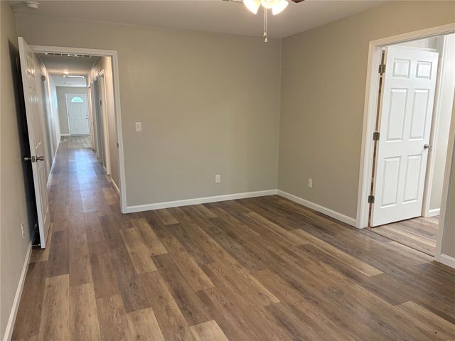 4116 W 56th Place A, Tulsa, OK 74107