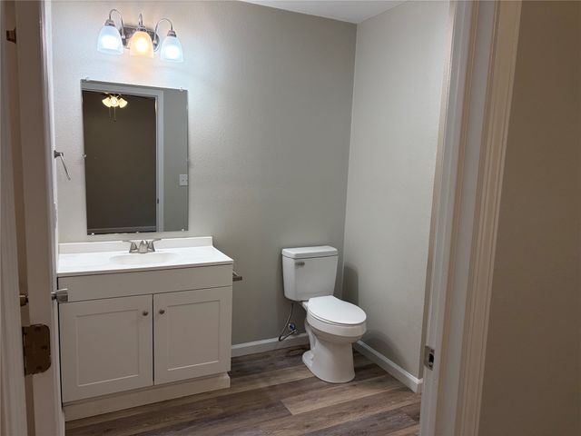 4116 W 56th Place A, Tulsa, OK 74107