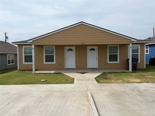 4116 W 56th Place A, Tulsa, OK 74107