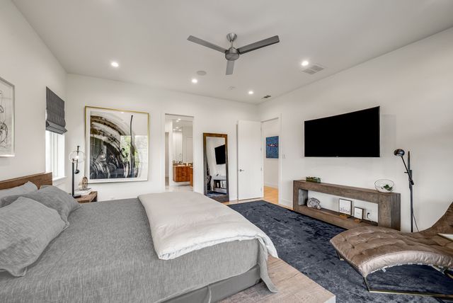 9960 Mixon Drive, Dallas, TX 75220