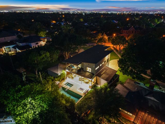 9960 Mixon Drive, Dallas, TX 75220