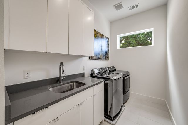 9960 Mixon Drive, Dallas, TX 75220