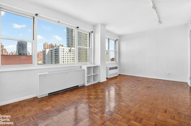 444 E 75th St Apt 15B, New York City, NY 10021