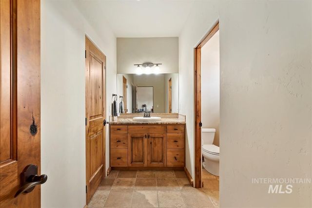 1978 N Valle Bello Way, Eagle, ID 83616
