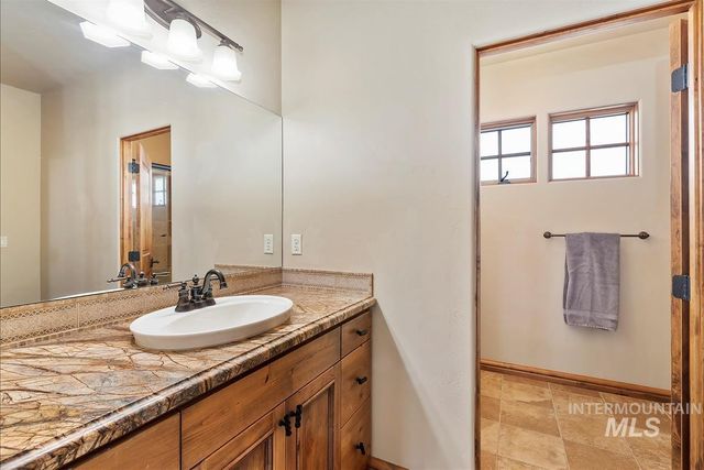 1978 N Valle Bello Way, Eagle, ID 83616